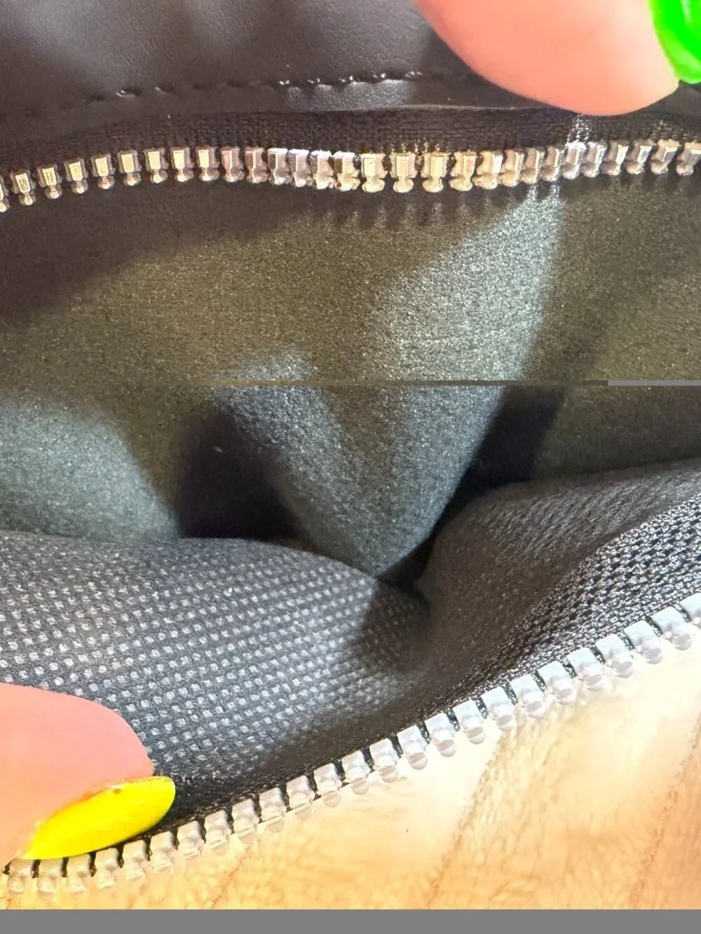HUMERS Fashion Black Bifold Wallet with Zipper Coin Pocket